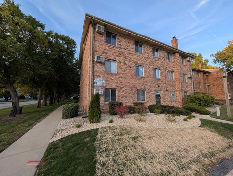 Photo of 5348 Waterbury Drive #1905, Crestwood, IL 60418 (MLS # 12797314)