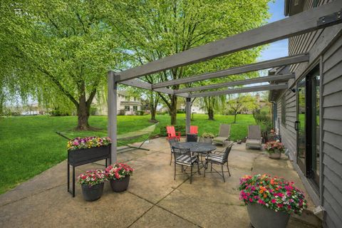 Tiny photo for Buffalo Grove, IL 60089 (MLS # 12621035)