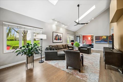Tiny photo for Buffalo Grove, IL 60089 (MLS # 12621035)