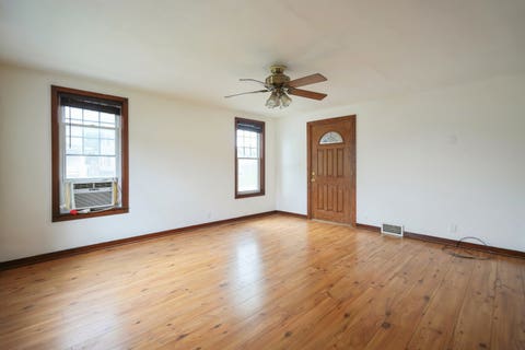 Tiny photo for 1618 N Marquette Street, Davenport, IA 52804 (MLS # 12699592)