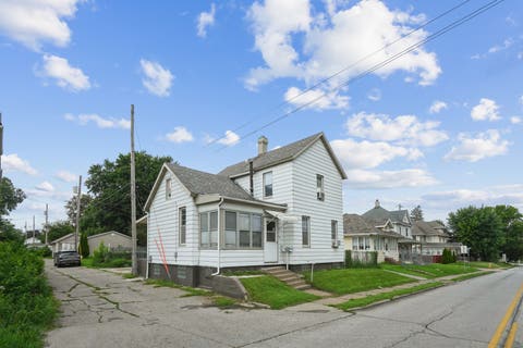 Tiny photo for 1618 N Marquette Street, Davenport, IA 52804 (MLS # 12699592)