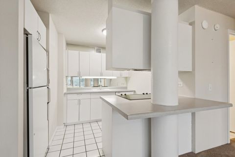 Tiny photo for 2555 Gross Point Road #101, Evanston, IL 60201 (MLS # 12590963)