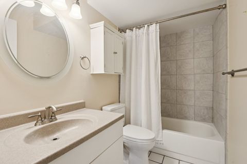 Tiny photo for 2555 Gross Point Road #101, Evanston, IL 60201 (MLS # 12590963)