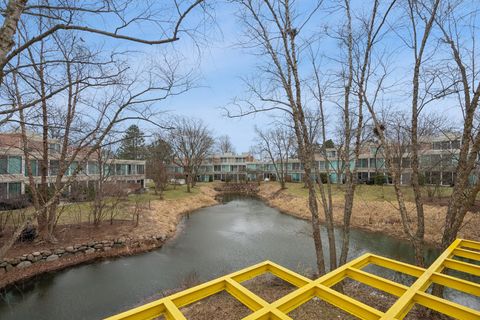 Tiny photo for 2555 Gross Point Road #101, Evanston, IL 60201 (MLS # 12590963)