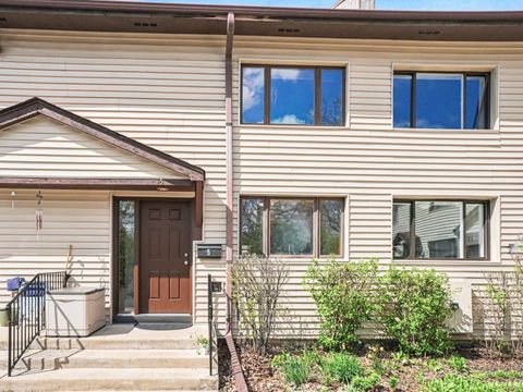 Photo of 4735 Yender Avenue #5, Lisle, IL 60532 (MLS # 12624557)