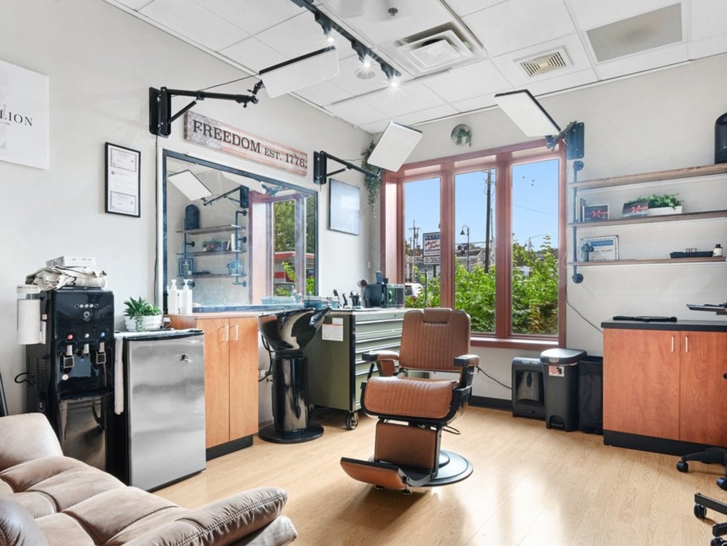 123 W Washington Street 106