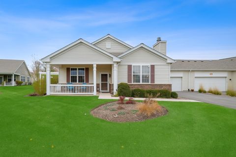 Photo of 672 N Falls Circle, Pingree Grove, IL 60140 (MLS # 12535795)