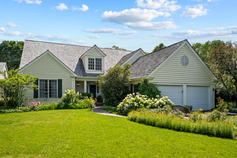 Photo of 1845 W North Pond Lane, Lake Forest, IL 60045 (MLS # 12474423)