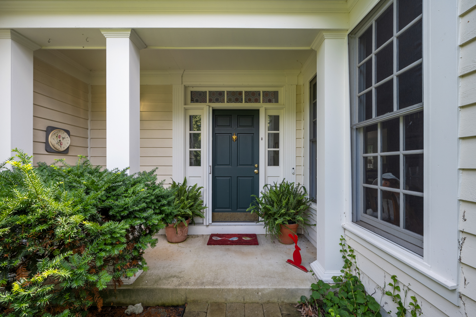 1845 W North Pond Lane