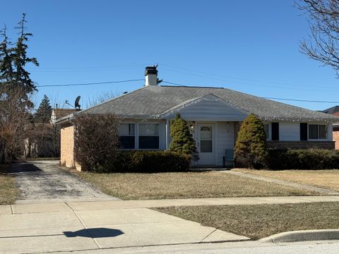 Photo of 982 W Villa Drive, Des Plaines, IL 60016 (MLS # 12589394)