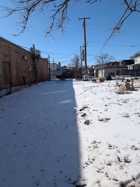 2414 N Kenton Avenue Chicago IL 60639