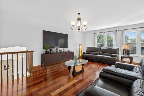 Tiny photo for 1365 Blair Lane, Hoffman Estates, IL 60169 (MLS # 12496106)