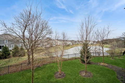Tiny photo for 1671 Mission Hills Road #206, Northbrook, IL 60062 (MLS # 12593622)