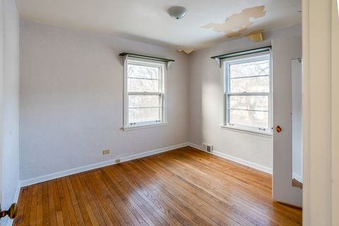 Tiny photo for 75 WILLIAMSBURG Road, Evanston, IL 60203 (MLS # 12533799)