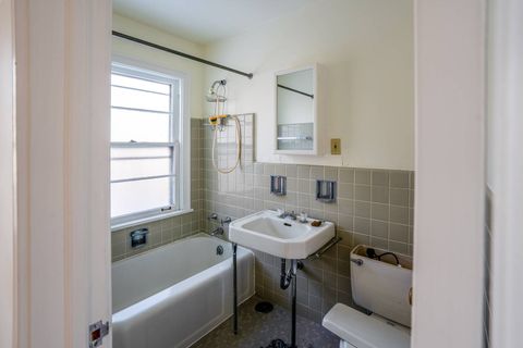 Tiny photo for 75 WILLIAMSBURG Road, Evanston, IL 60203 (MLS # 12533799)
