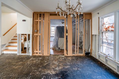 Tiny photo for 75 WILLIAMSBURG Road, Evanston, IL 60203 (MLS # 12533799)