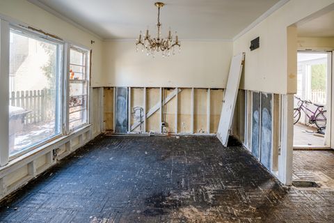 Tiny photo for 75 WILLIAMSBURG Road, Evanston, IL 60203 (MLS # 12533799)