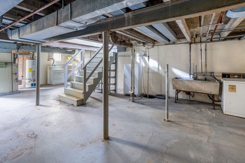 Tiny photo for 75 WILLIAMSBURG Road, Evanston, IL 60203 (MLS # 12533799)