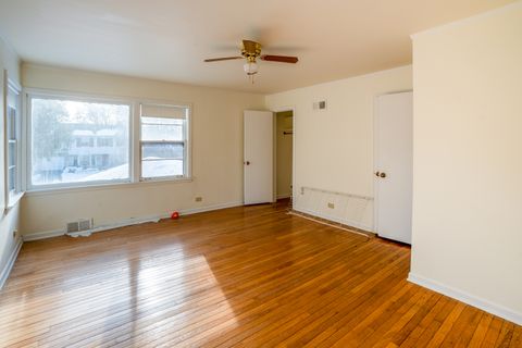 Tiny photo for 75 WILLIAMSBURG Road, Evanston, IL 60203 (MLS # 12533799)