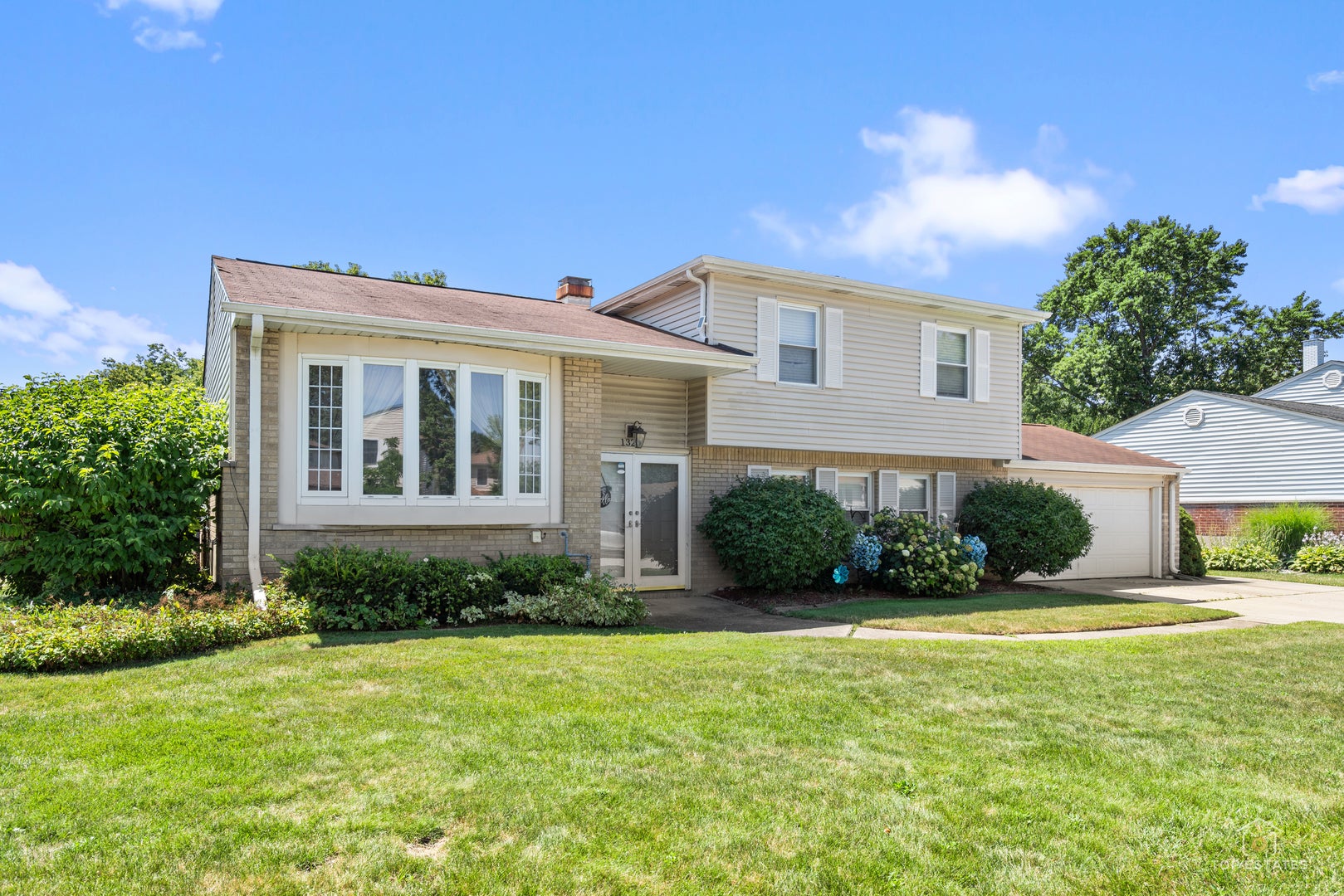 1323 E Rosita Drive
