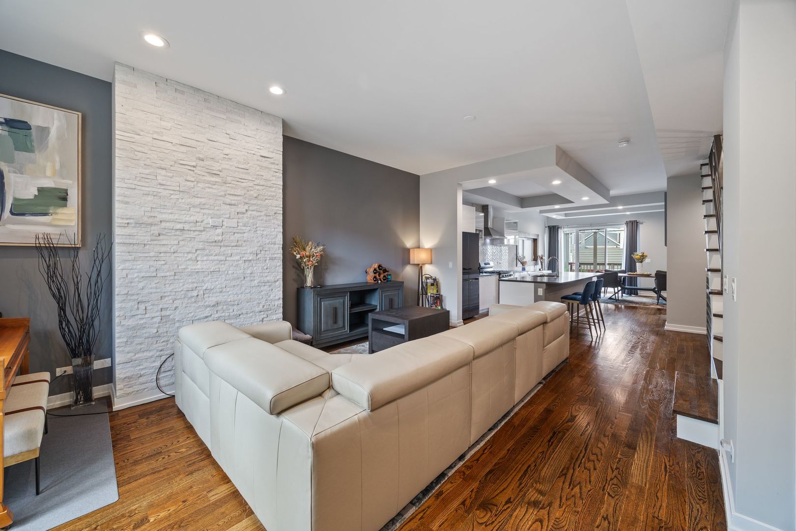1728 N Mozart Street