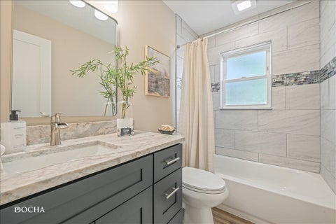 Tiny photo for 312 Oak Street, North Aurora, IL 60542 (MLS # 12737731)