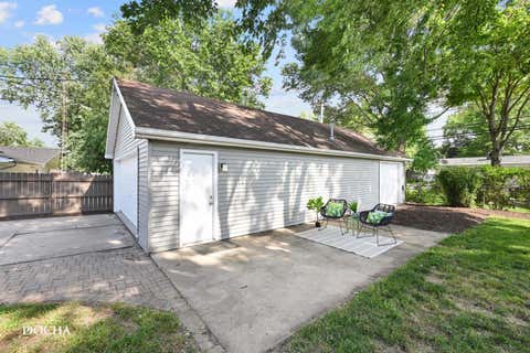 Tiny photo for 312 Oak Street, North Aurora, IL 60542 (MLS # 12737731)