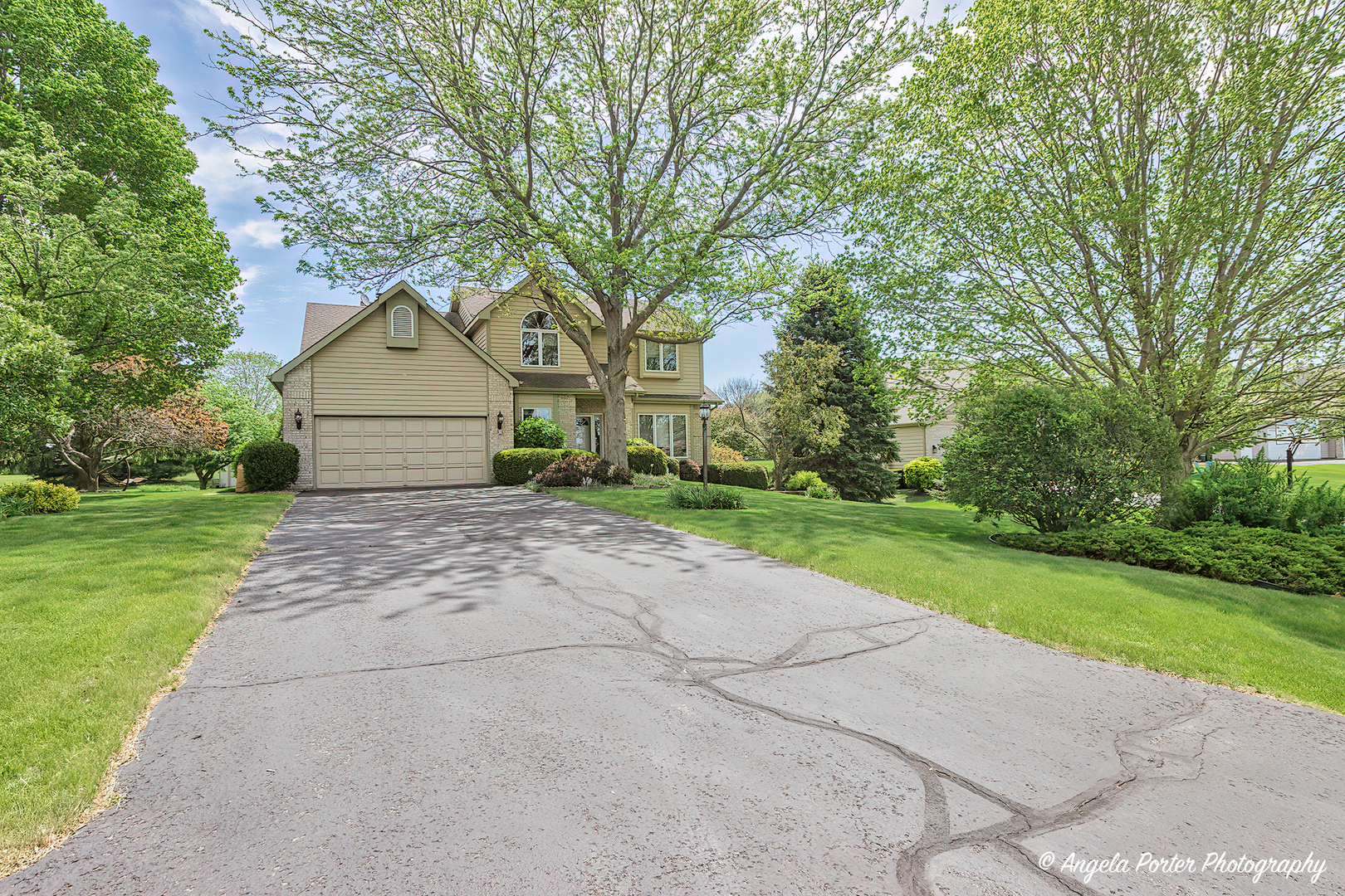 8720 Galleria Court