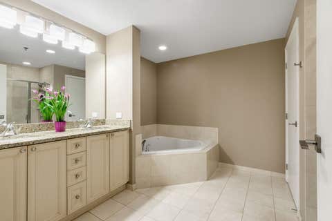Tiny photo for 1515 S Prairie Avenue #811, Chicago, IL 60605 (MLS # 12740451)