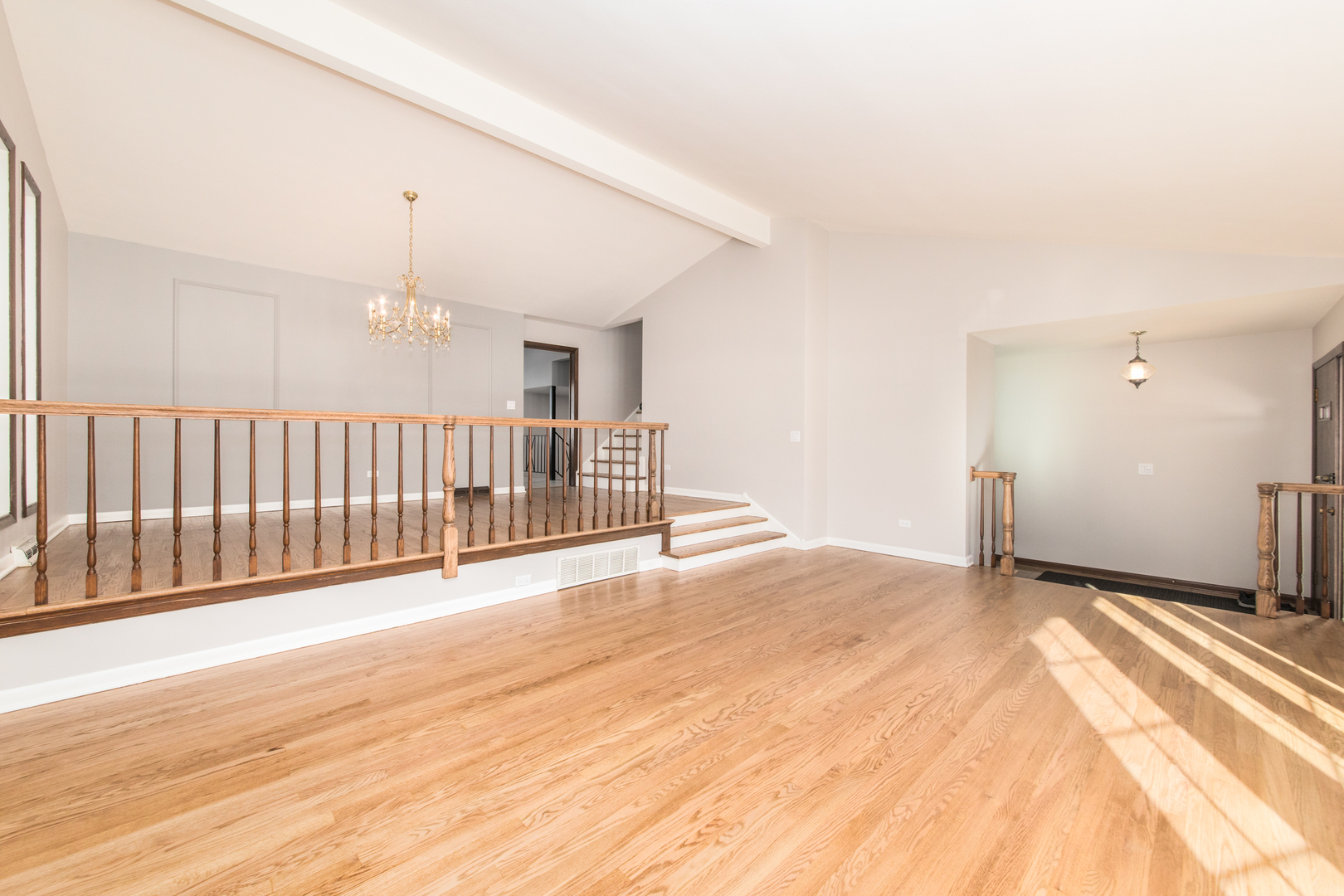 8332 N Knight Avenue