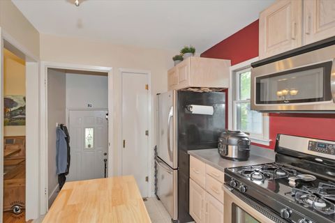 Tiny photo for 591 S Charlotte Street, Lombard, IL 60148 (MLS # 12612094)