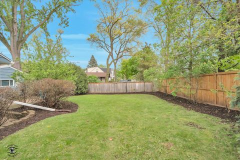 Tiny photo for 591 S Charlotte Street, Lombard, IL 60148 (MLS # 12612094)