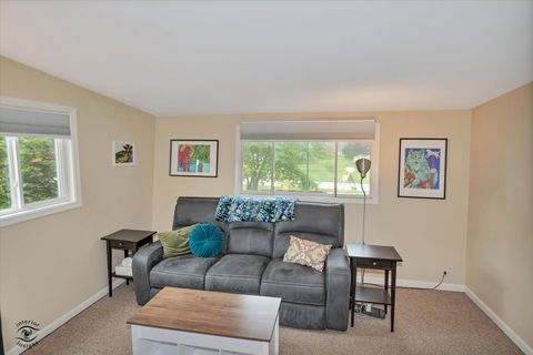 Tiny photo for 591 S Charlotte Street, Lombard, IL 60148 (MLS # 12612094)