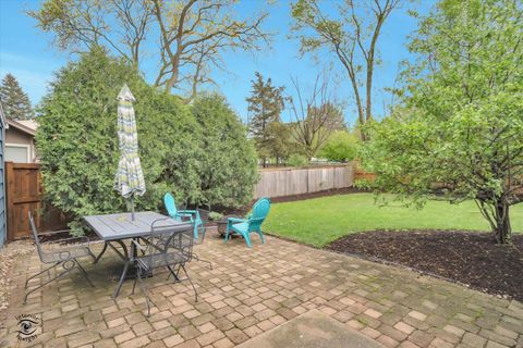 Tiny photo for 591 S Charlotte Street, Lombard, IL 60148 (MLS # 12612094)