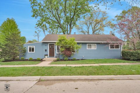 Photo of 591 S Charlotte Street, Lombard, IL 60148 (MLS # 12612094)