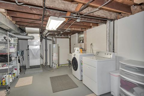 Tiny photo for 591 S Charlotte Street, Lombard, IL 60148 (MLS # 12612094)