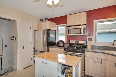 Tiny photo for 591 S Charlotte Street, Lombard, IL 60148 (MLS # 12612094)