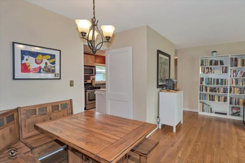 Tiny photo for 591 S Charlotte Street, Lombard, IL 60148 (MLS # 12612094)
