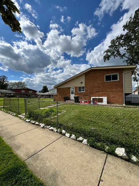 Tiny photo for 7030 W Carol Avenue, Niles, IL 60714 (MLS # 12679722)