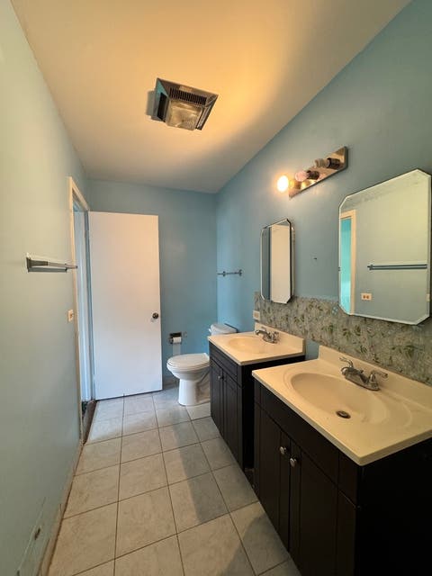 Tiny photo for 7030 W Carol Avenue, Niles, IL 60714 (MLS # 12679722)
