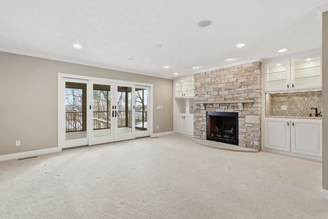 Tiny photo for 60 CUSTER Terrace, Bettendorf, IA 52722 (MLS # 100000306)