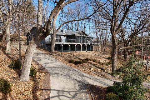 Tiny photo for 60 CUSTER Terrace, Bettendorf, IA 52722 (MLS # 100000306)