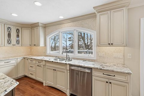 Tiny photo for 60 CUSTER Terrace, Bettendorf, IA 52722 (MLS # 100000306)