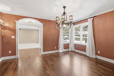 Tiny photo for 60 CUSTER Terrace, Bettendorf, IA 52722 (MLS # 100000306)