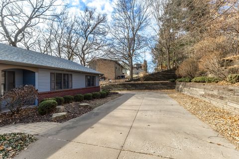 Tiny photo for 60 CUSTER Terrace, Bettendorf, IA 52722 (MLS # 100000306)