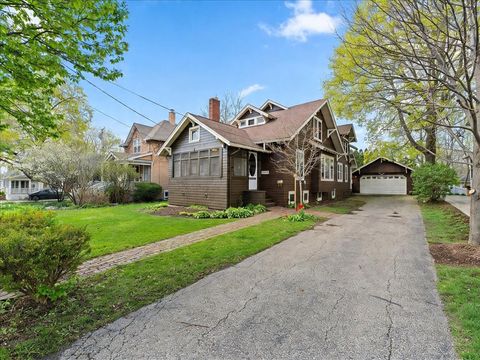 Tiny photo for 246 W Lake Street, Barrington, IL 60010 (MLS # 12590678)