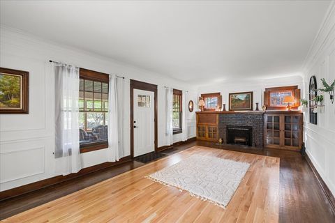 Tiny photo for 246 W Lake Street, Barrington, IL 60010 (MLS # 12590678)