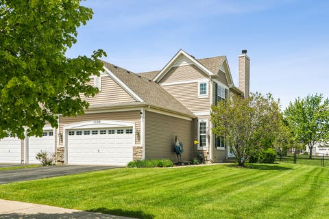 3 beds bed, 2.5 baths bath property at 1099 Canary Avenue, Yorkville, IL 60560