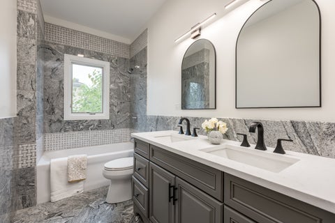 Tiny photo for 6723 N HARDING Avenue, Lincolnwood, IL 60712 (MLS # 12778443)