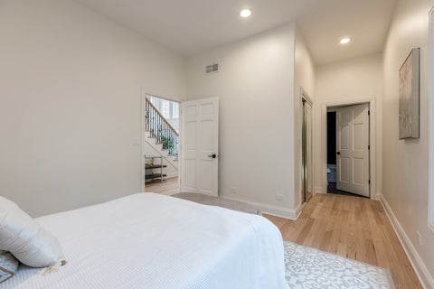 Tiny photo for 6723 N HARDING Avenue, Lincolnwood, IL 60712 (MLS # 12778443)